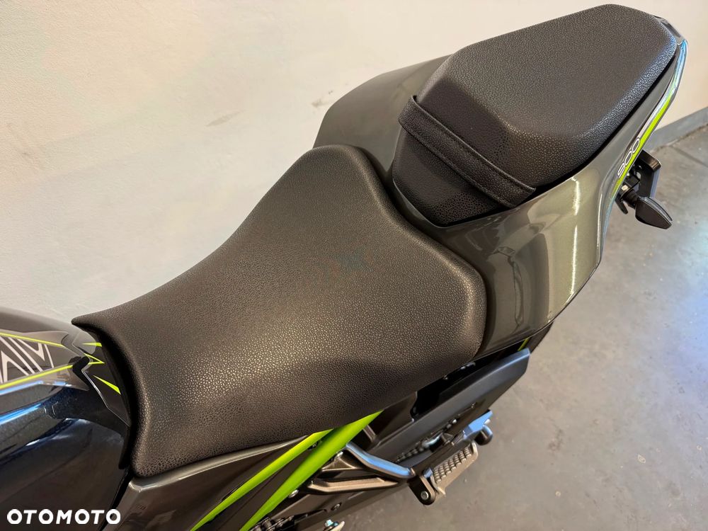Kawasaki Z 900 - 27