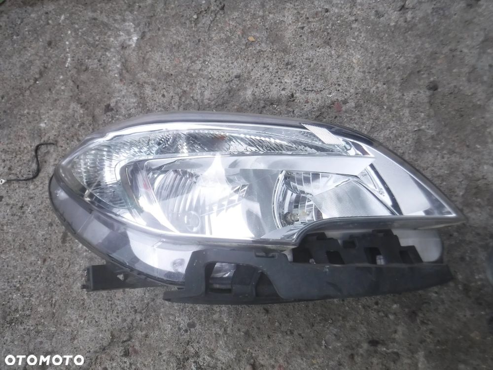Opel Mokka  12-16 lampa przod  lewa prawa - 10