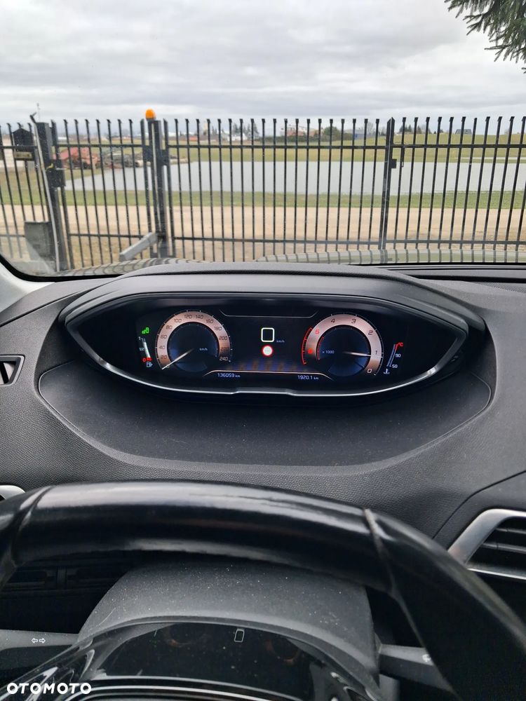 Peugeot 3008 BlueHDi 150 Stop & Start Allure - 15