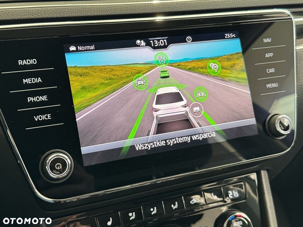 Skoda Superb 2.0 TDI SCR L&K DSG - 41
