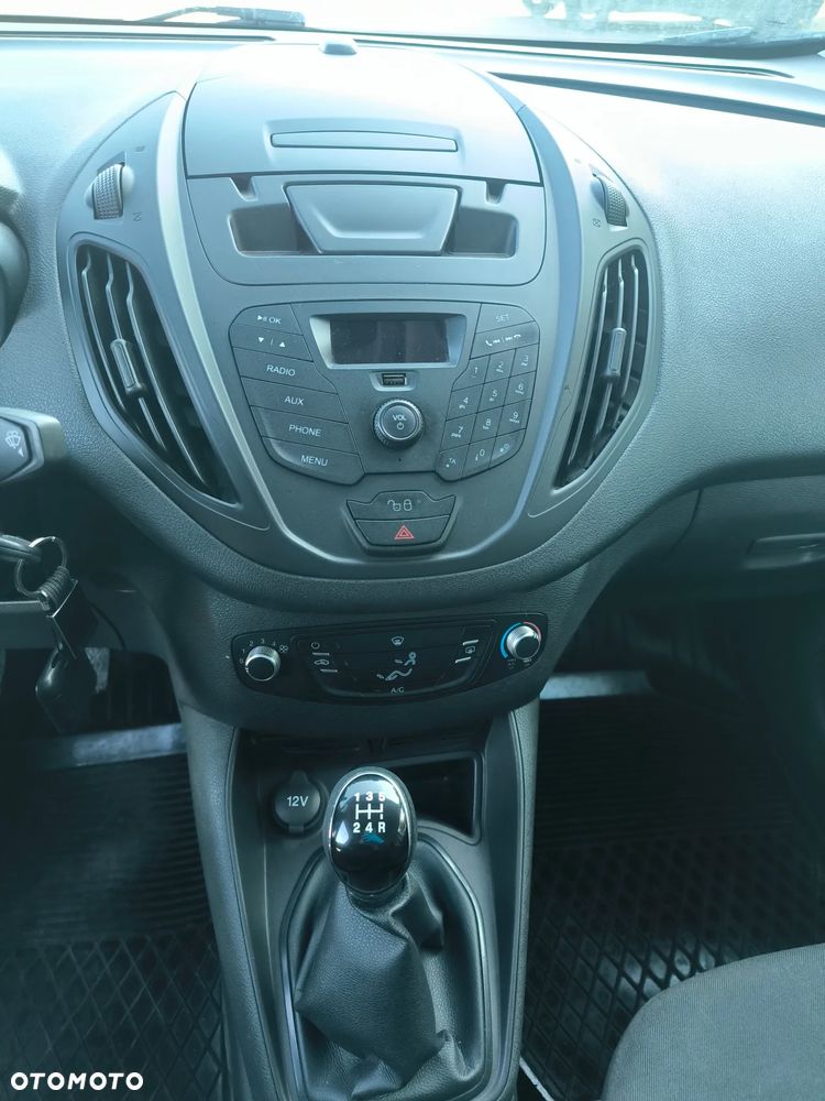 Ford Transit Courier Trend - 17