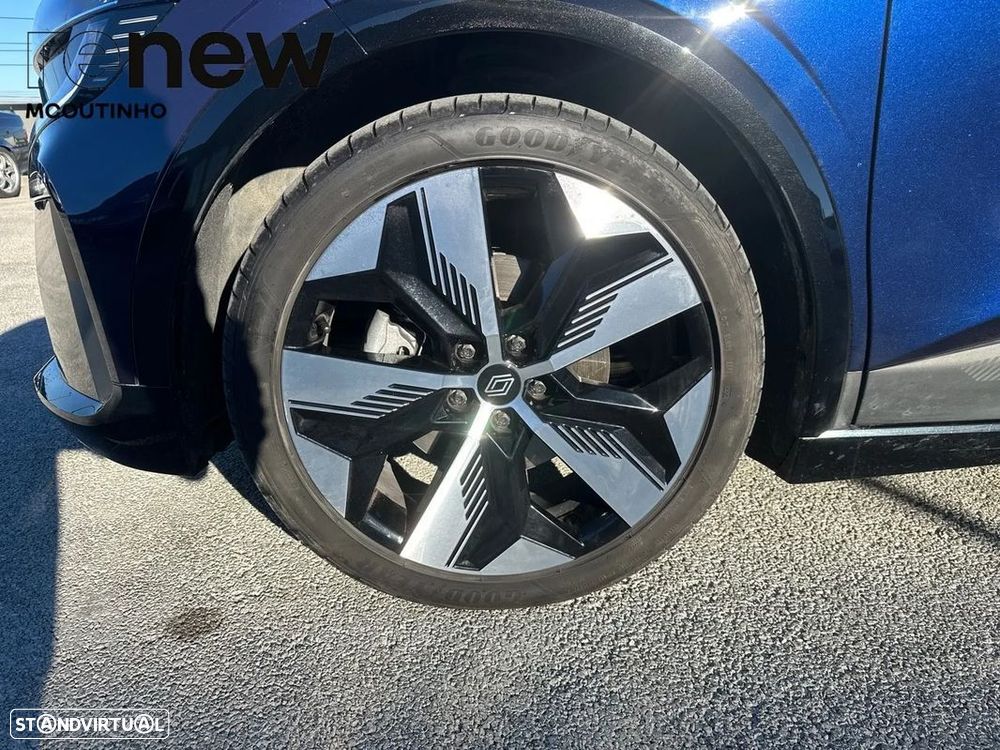 Renault Mégane E-Tech - 21