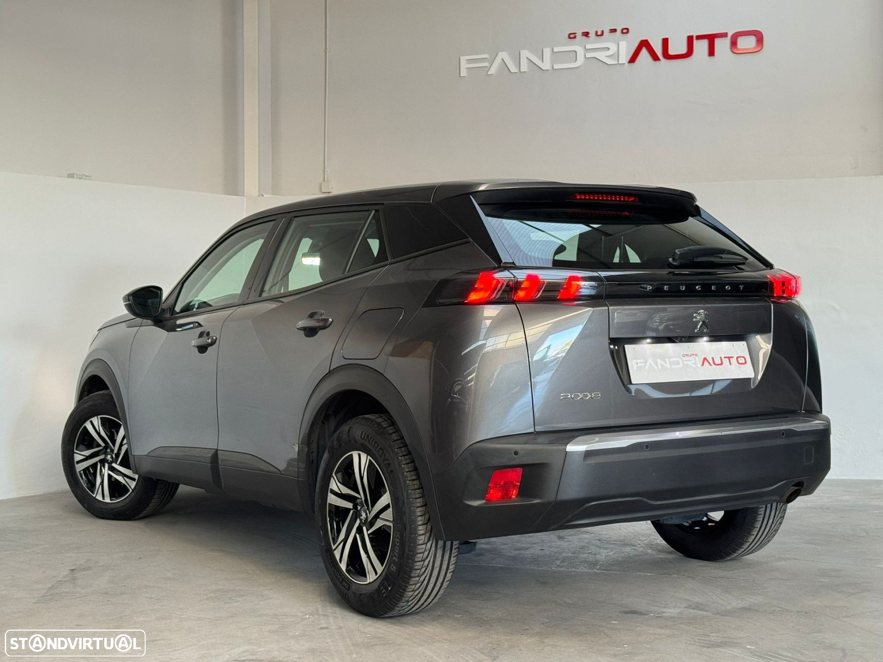 Peugeot 2008 1.2 PureTech Active - 13