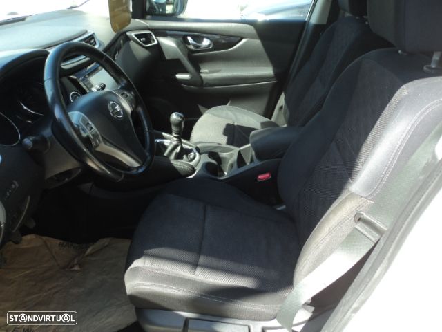 Nissan Qashqai 1.5 dCi TEKNA+ - 16