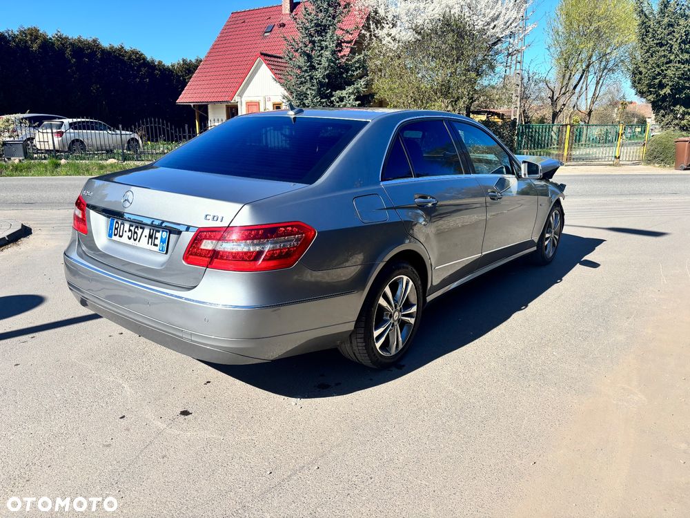 Mercedes-Benz Klasa E 250 CDI DPF BlueEFFICIENCY Automatik Elegance - 5