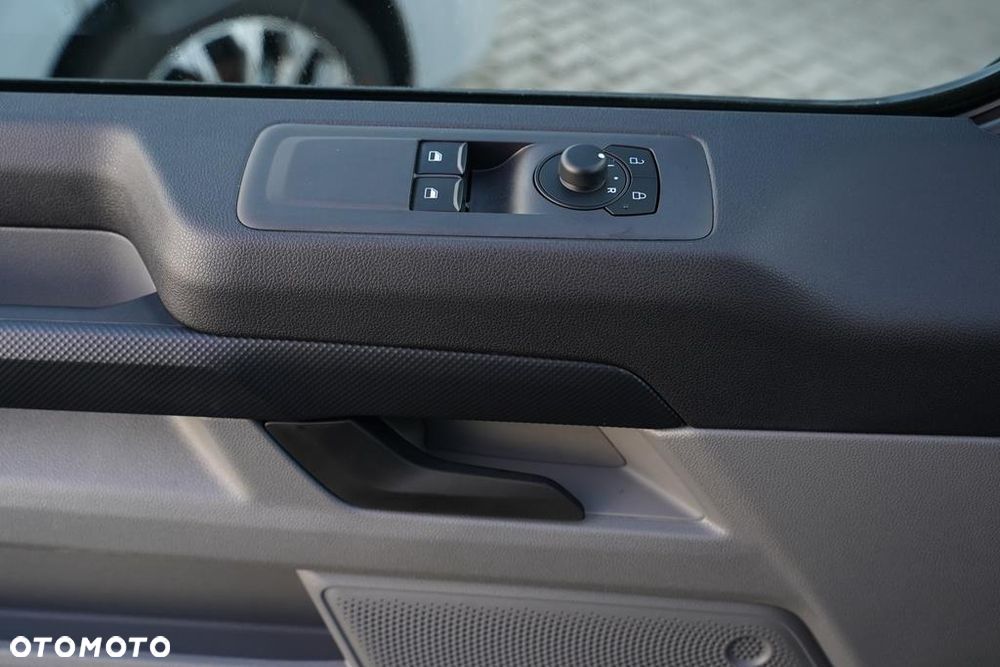 Ford Transit Custom - 8