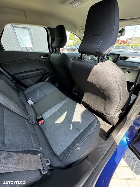 Renault Captur - 16