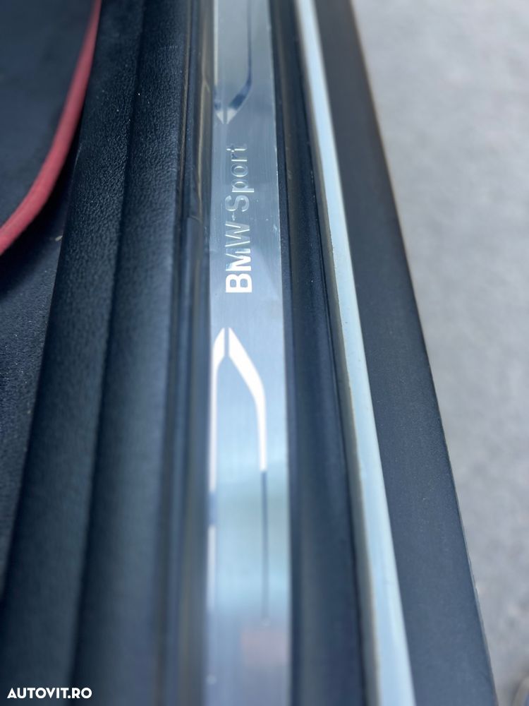 BMW X1 xDrive18d - 13