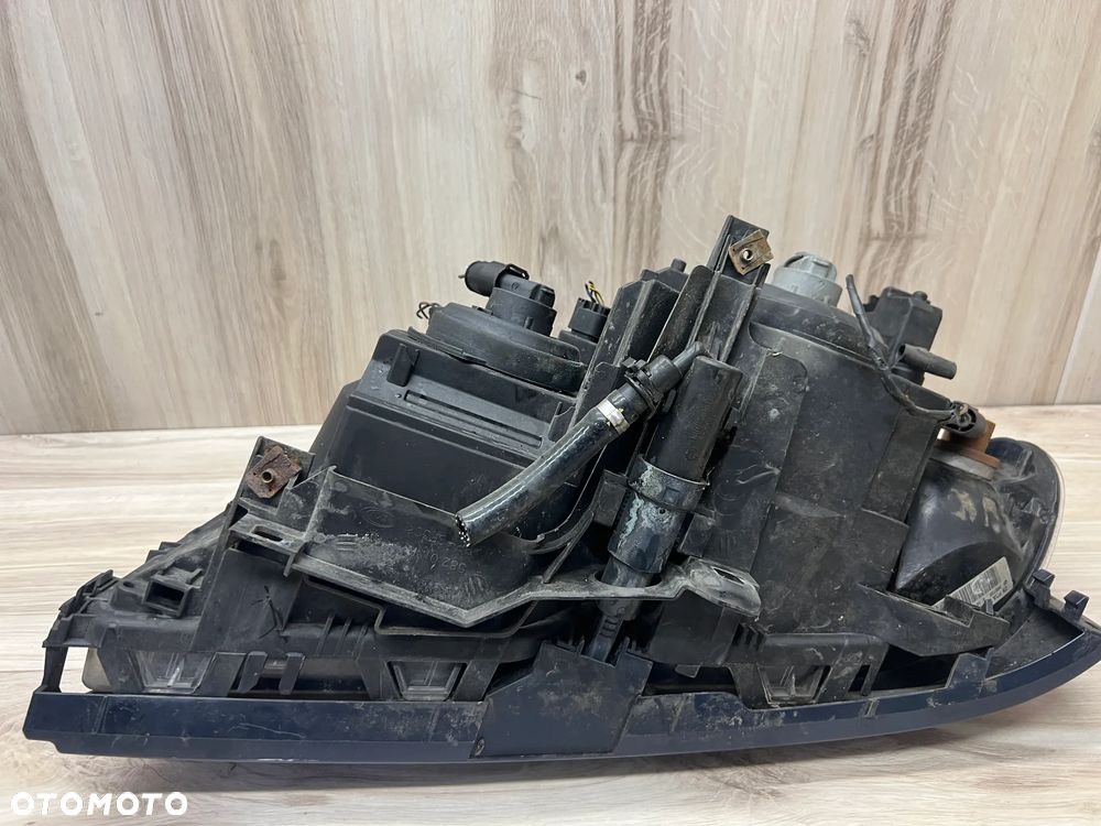 LAMPA REFLEKTOR PRAWY LISTWA KIERUNEK E46 FL LIFT - 6