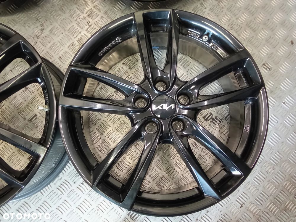 Felgi Kia Ceed XCeed ProCeed Soul Stinger Venga 7,5Jx18 et45 5x114,3 - 4