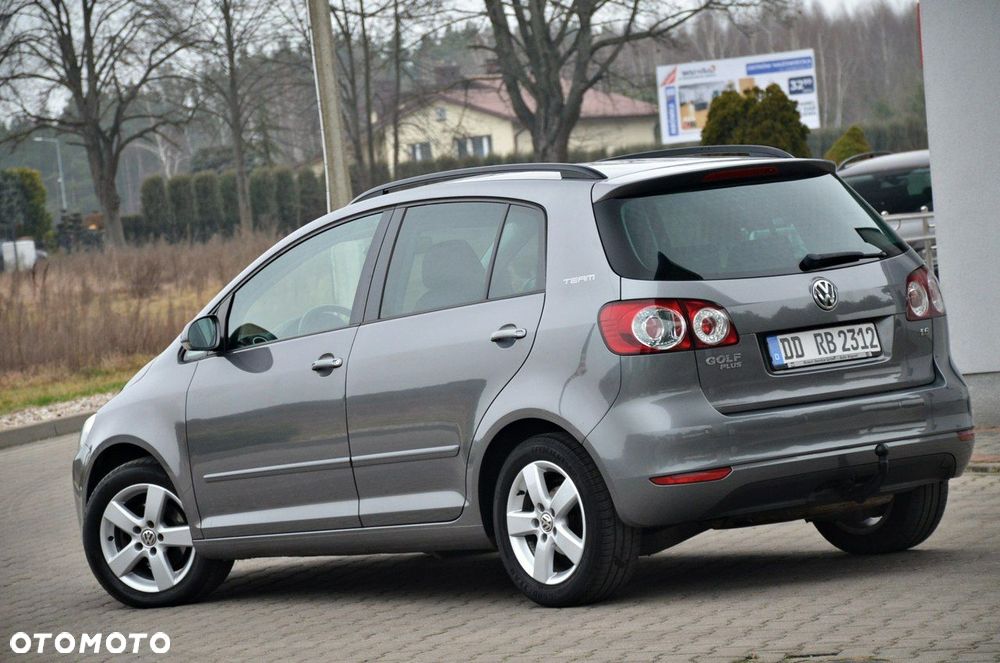 Volkswagen Golf Plus - 12