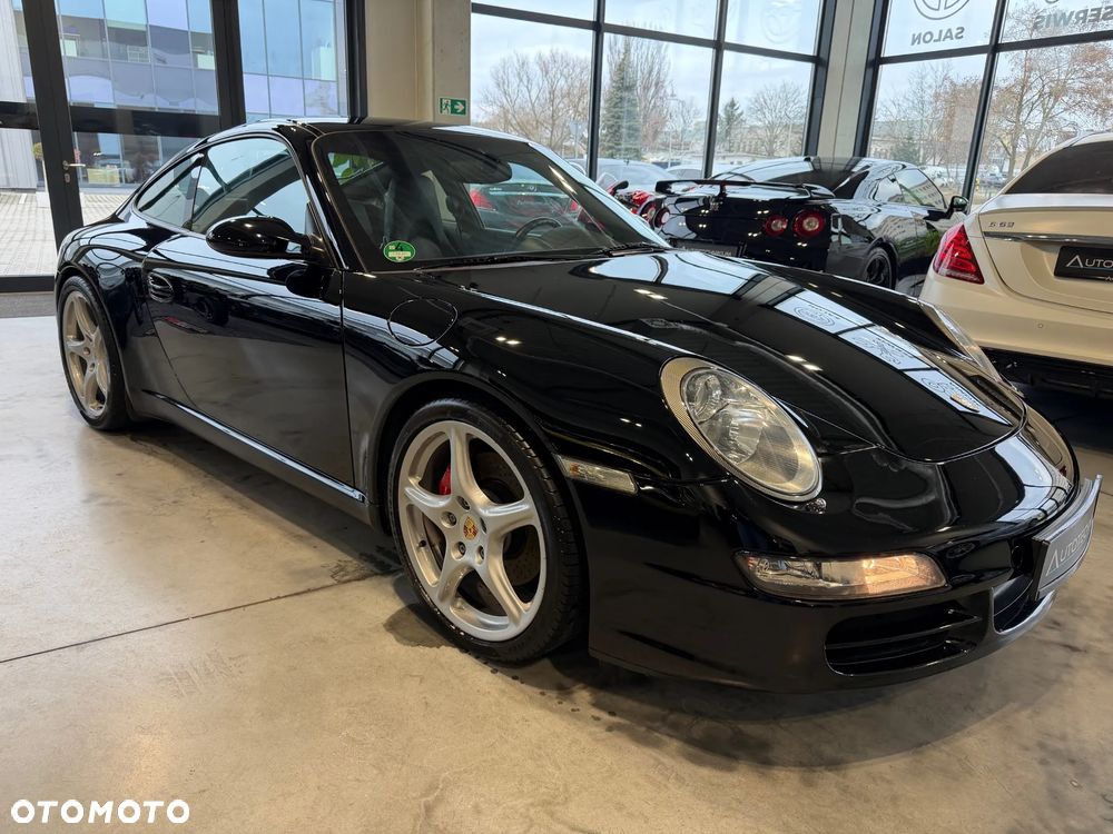 Porsche 911 Carrera S - 4