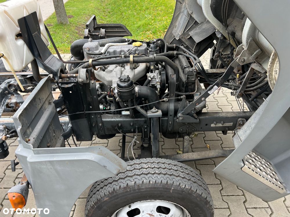 Nissan Atleon 56/35.13 - 33