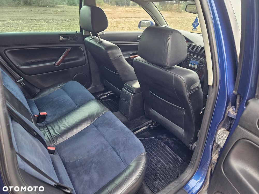 Volkswagen Passat 2.5 TDI Highline Tiptr - 15