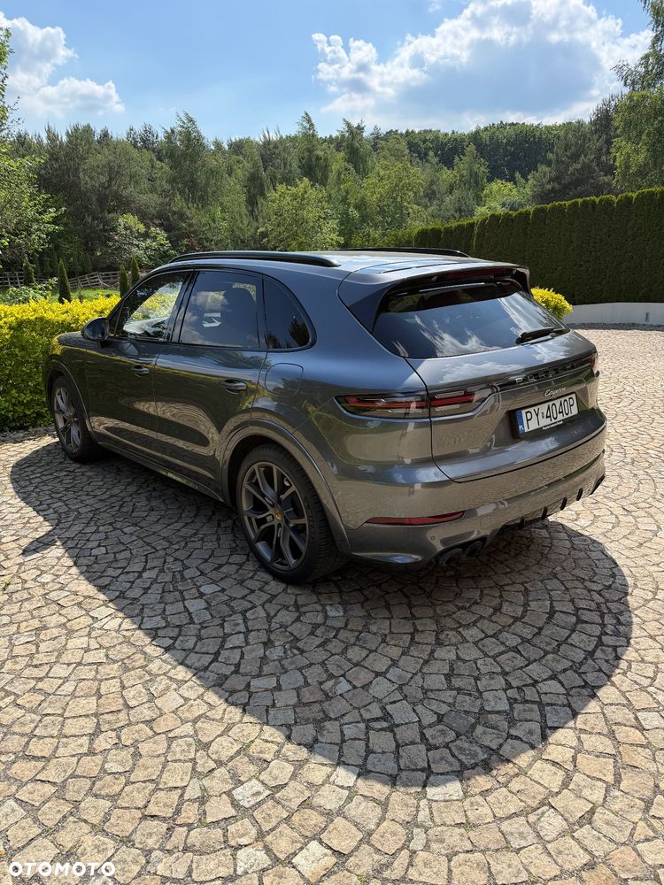 Porsche Cayenne - 17
