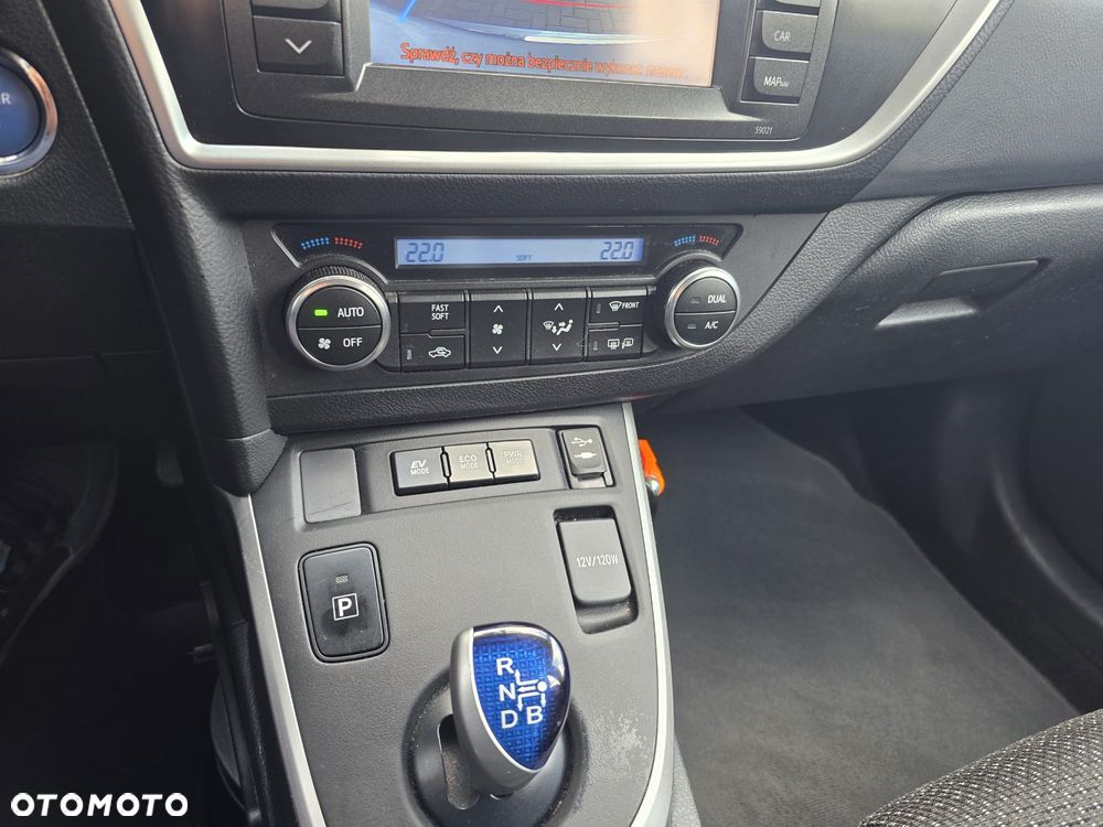Toyota Auris 1.8 HSD Luna - 28
