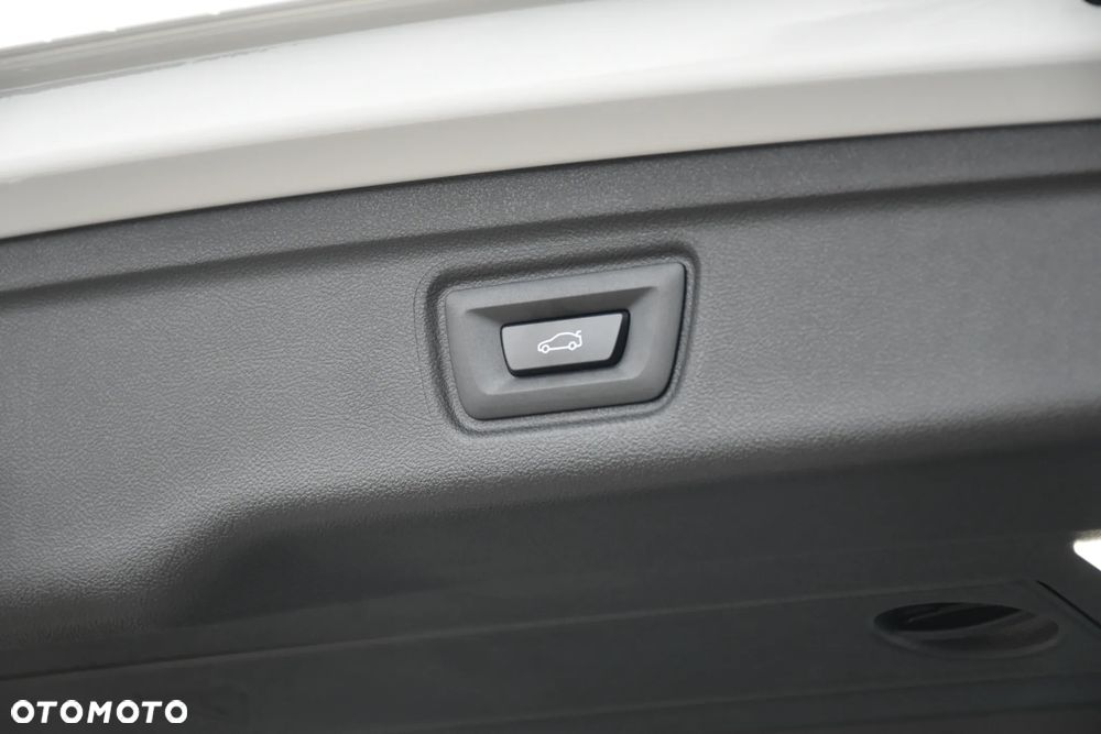 BMW Seria 3 - 21