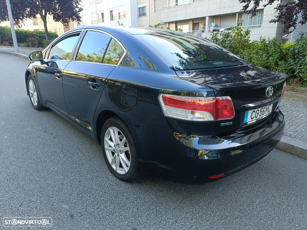 Toyota Avensis SD 2.0 D-4D Sol+GPS - 4