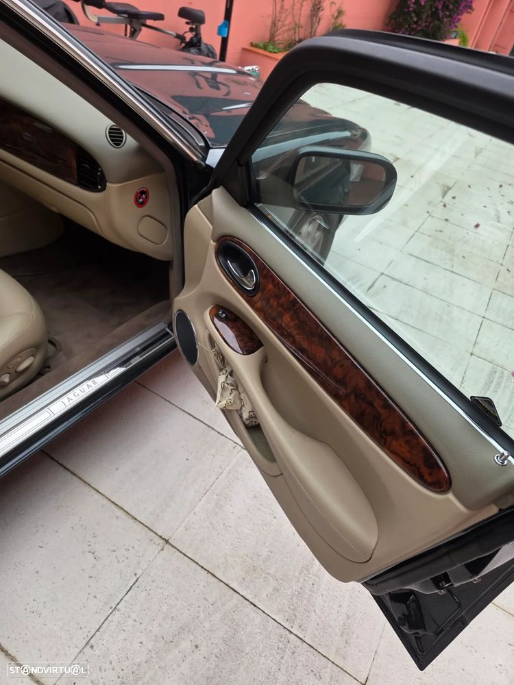 Jaguar XJ XJ8 3.2 Executive - 11