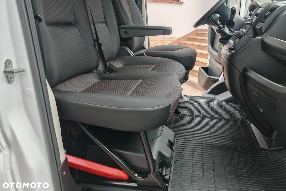 Opel Movano - 11