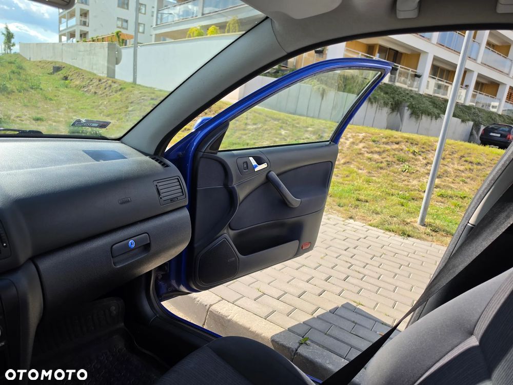 Skoda Octavia 1.6 Tour Classic - 10