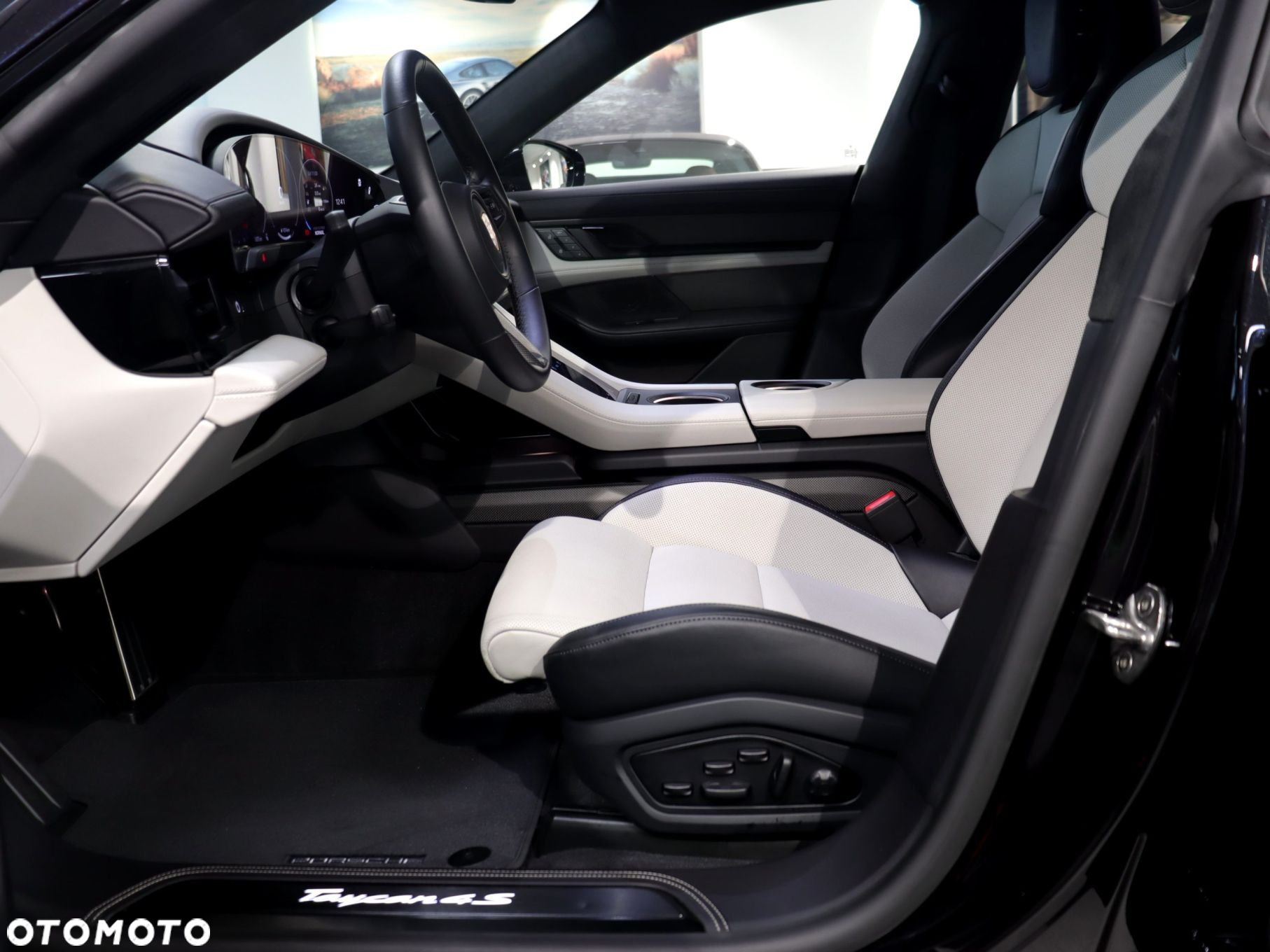 Porsche Taycan 105kWh 4S Cross Turismo - 16