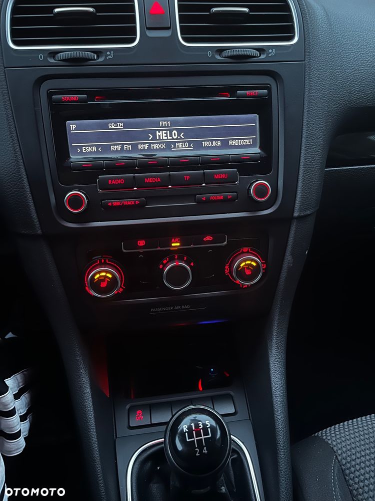 Volkswagen Golf 1.6 TDI Comfortline - 8