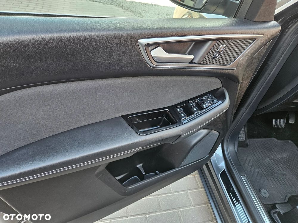 Ford S-Max 2.0 TDCi Titanium PowerShift - 18