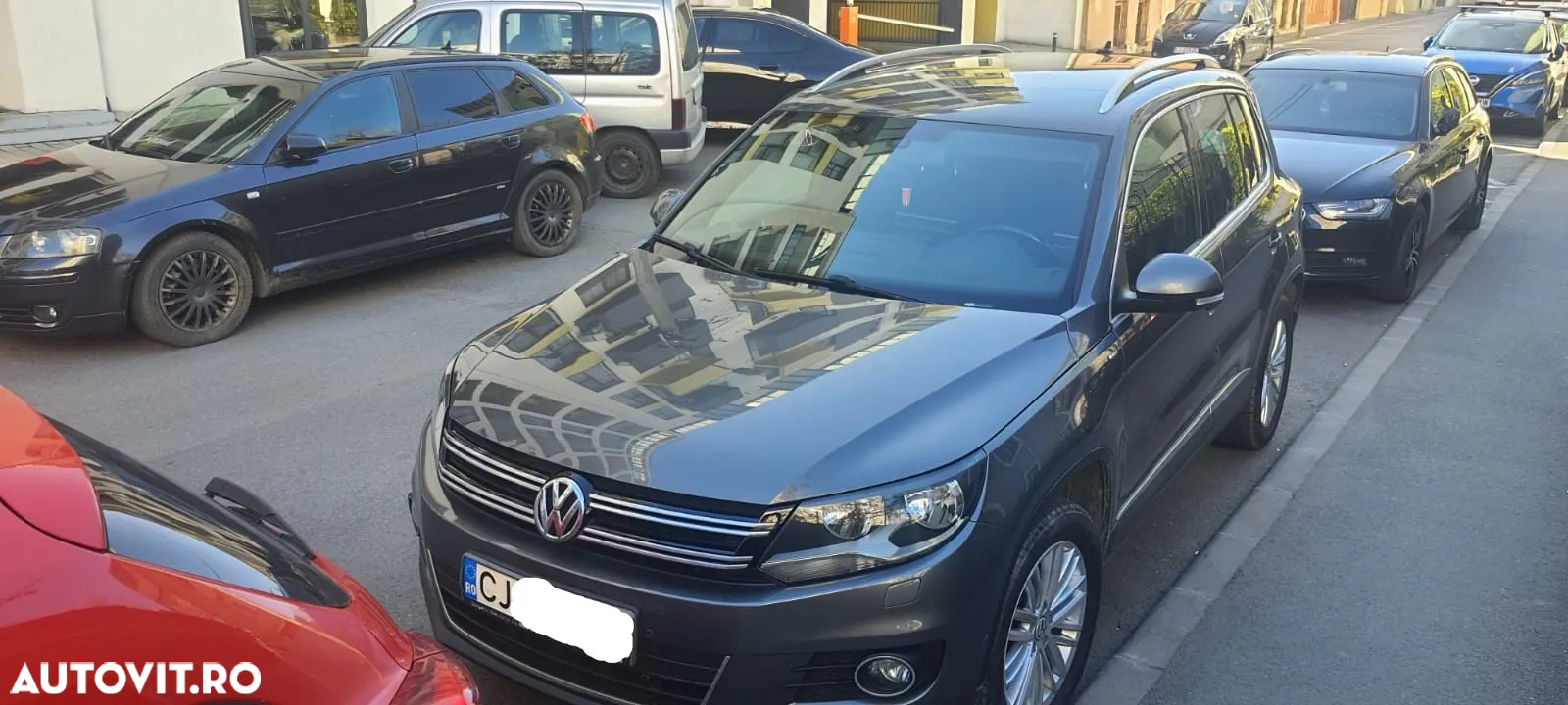 Volkswagen Tiguan - 5
