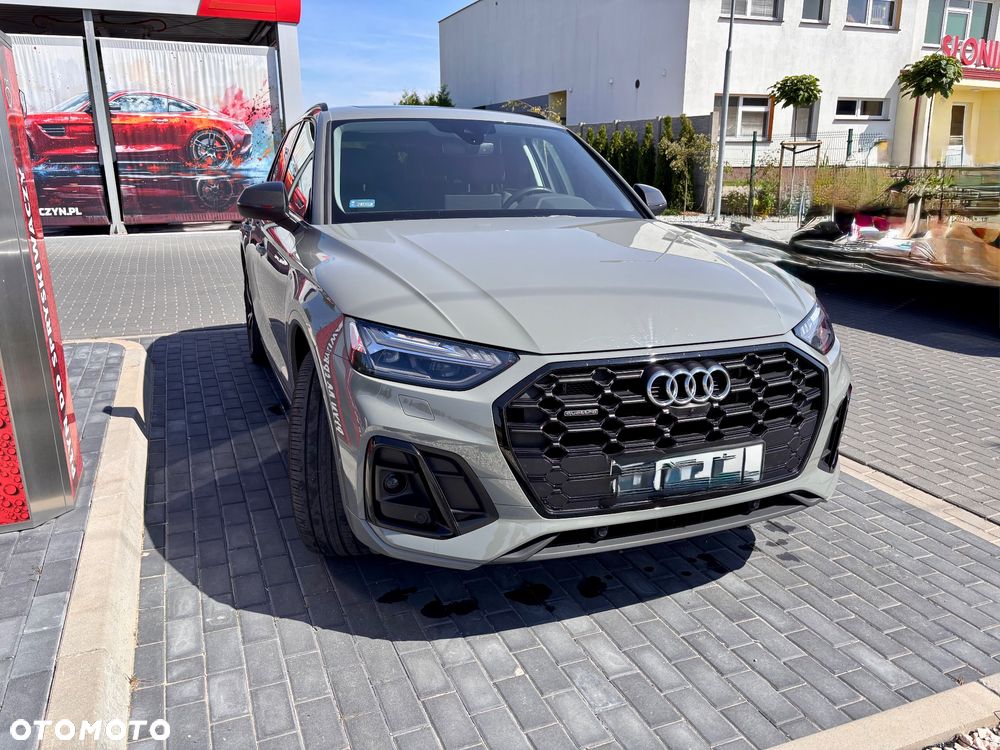 Audi Q5 55 TFSI e Quattro S Line S tronic - 1