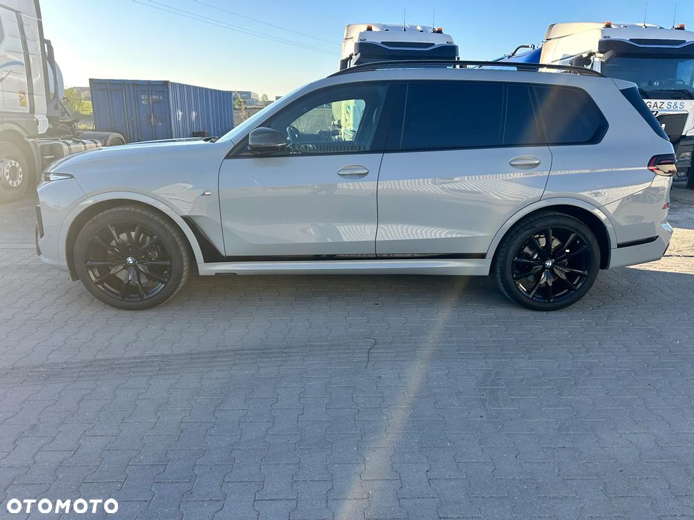BMW X7 xDrive40i mHEV Individual Edition sport - 7