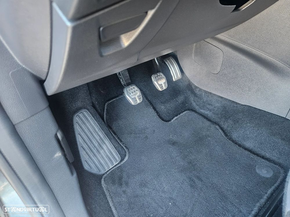 Ford Focus 1.0 EcoBoost ST-Line - 29