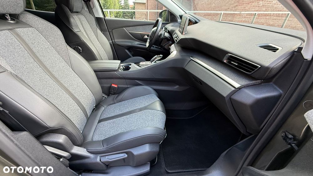 Peugeot 3008 225 e-EAT8 Allure Pack - 24