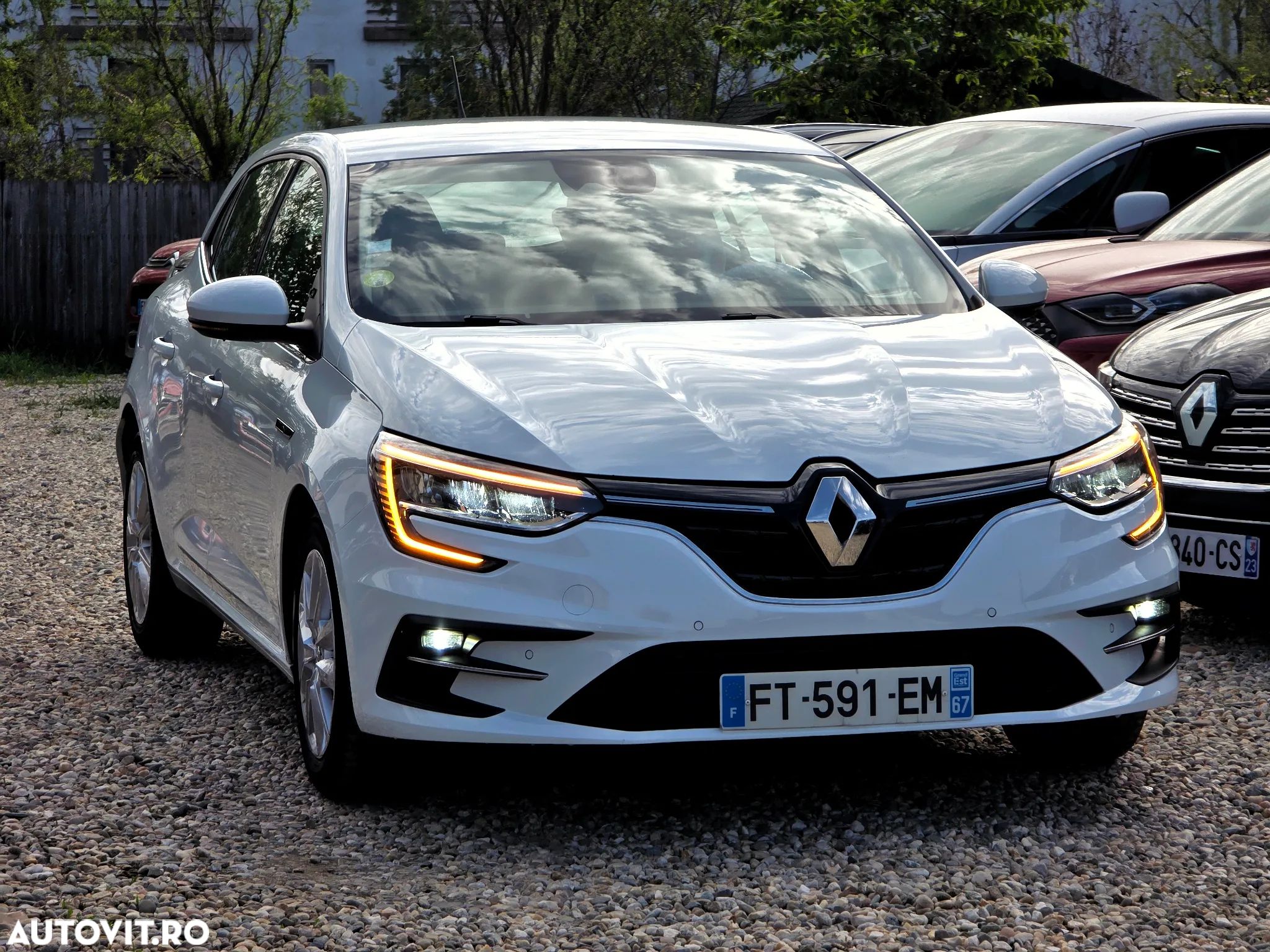 Renault Megane BLUE dCi 115 INTENS - 1
