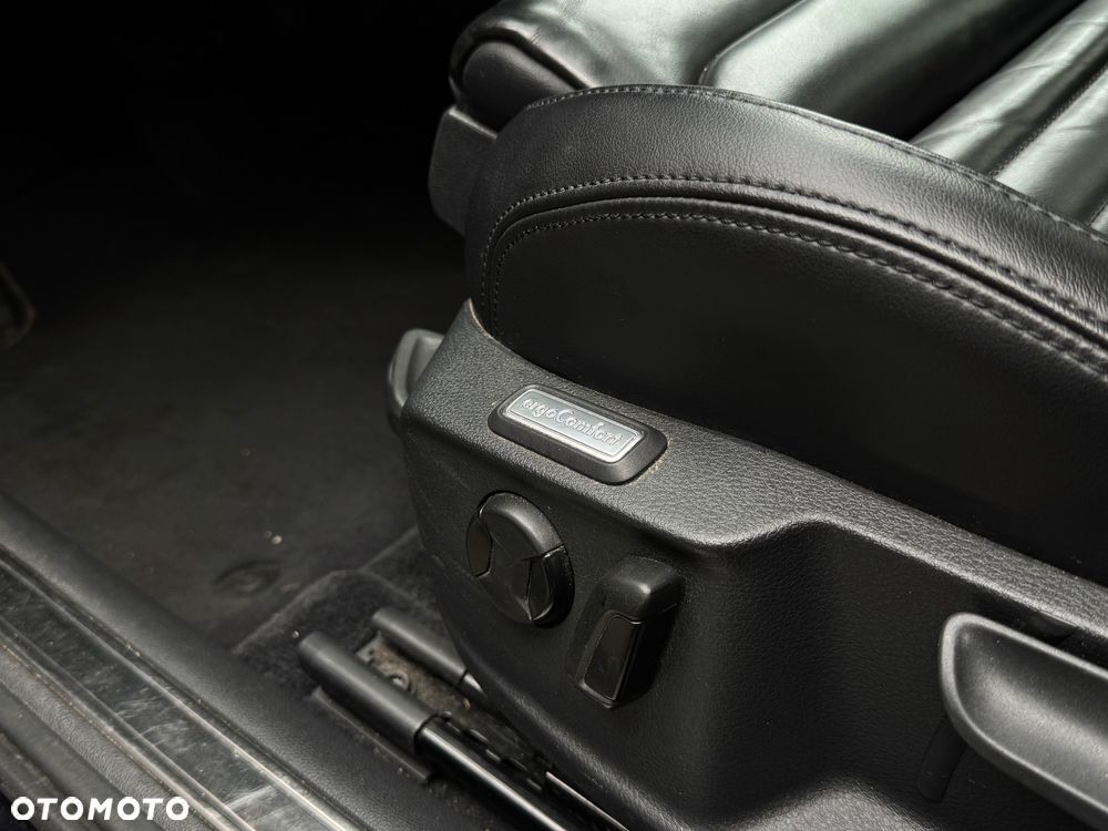 Volkswagen Passat 2.0 TDI (BlueMotion Technology) DSG Highline - 23