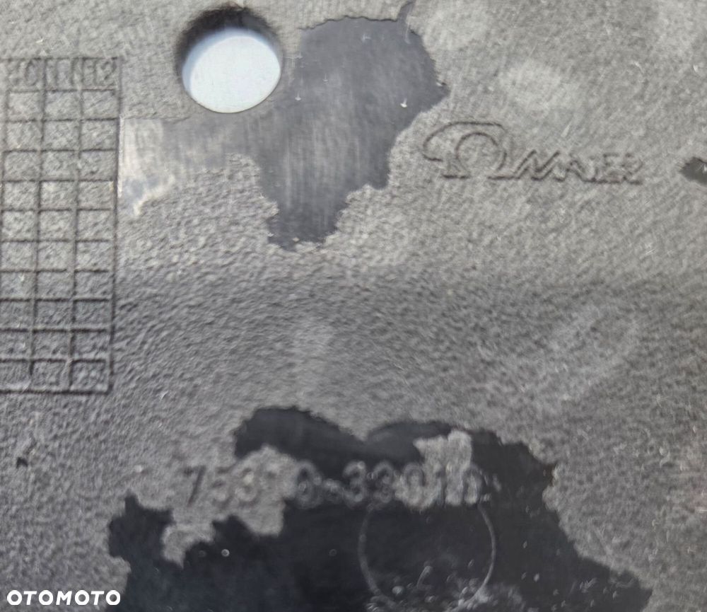 Toyota Auris II Prius III Emblemat znaczek atrapy przód 75310-33010 - 8