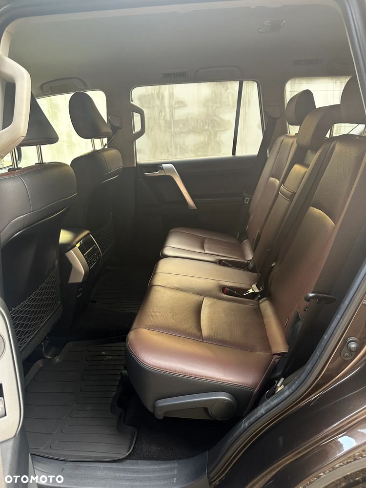 Toyota Land Cruiser LC 2.8 D-4D Executive - 5