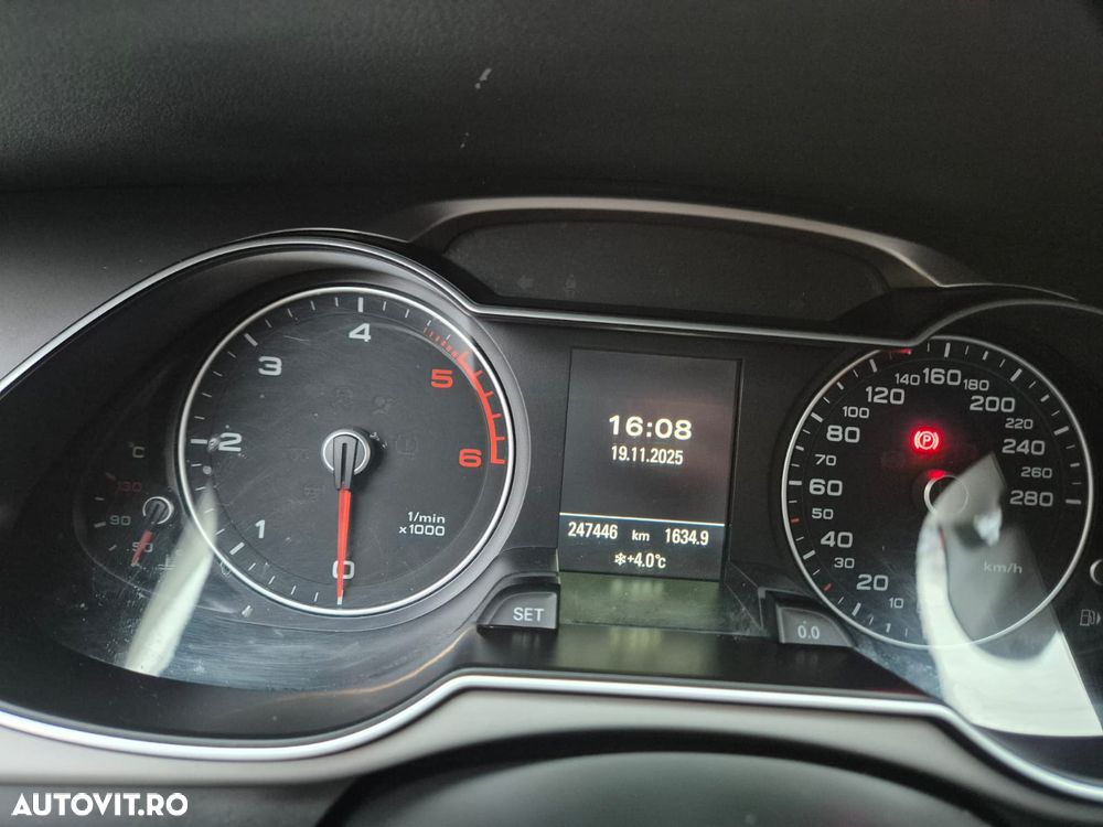 Audi A4 Avant 2.0 TDI Multitronic - 9