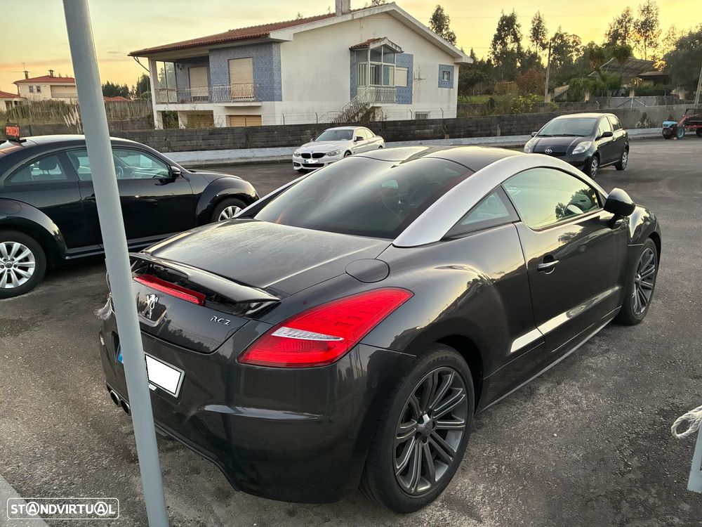 Peugeot RCZ 2.0 HDi 135g - 12