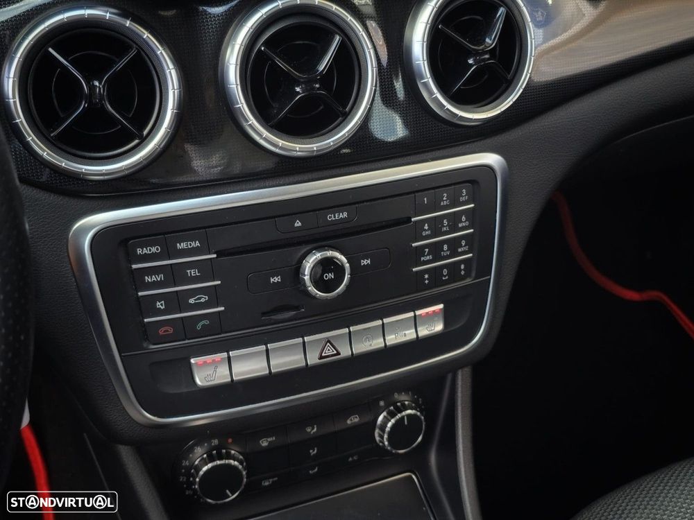 Mercedes-Benz CLA 180 d Urban - 17