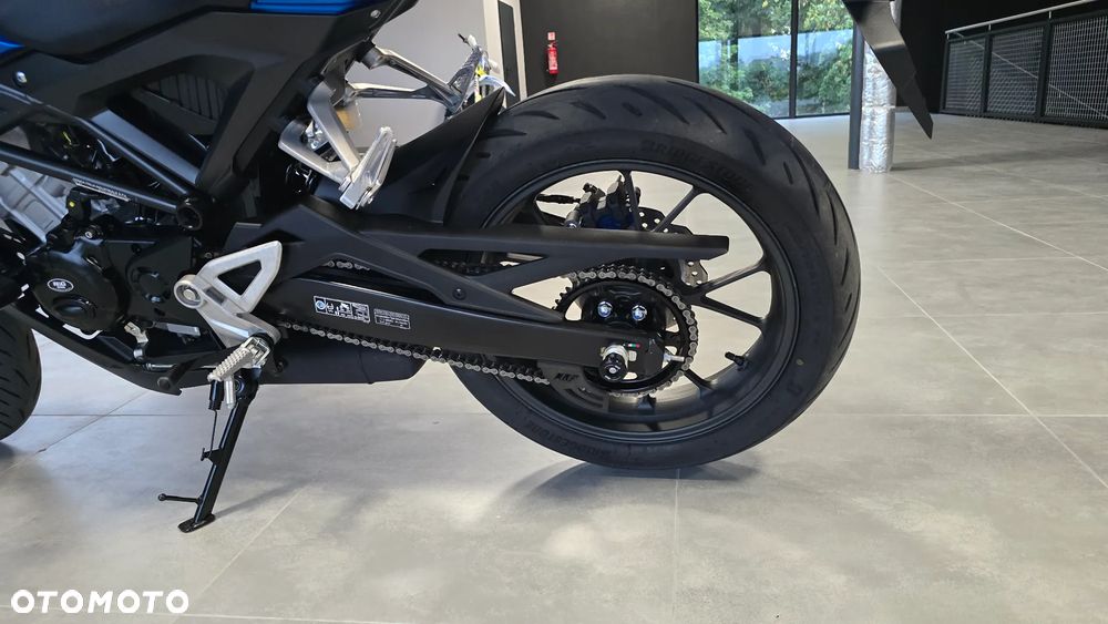 Honda CB - 9