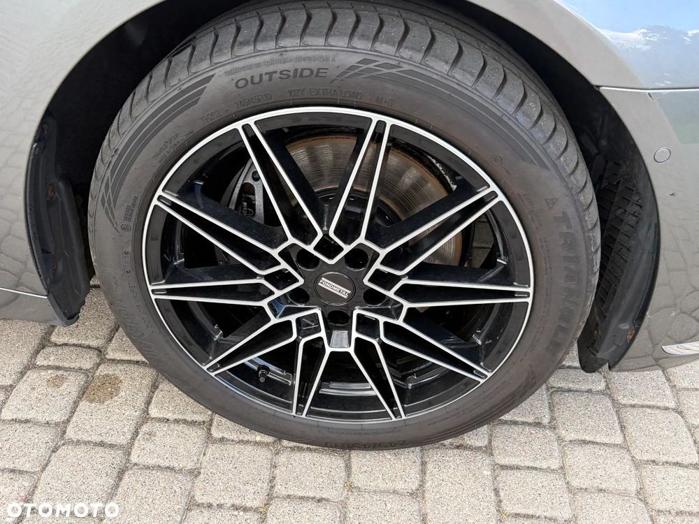 BMW Seria 7 740Le iPerformance - 17