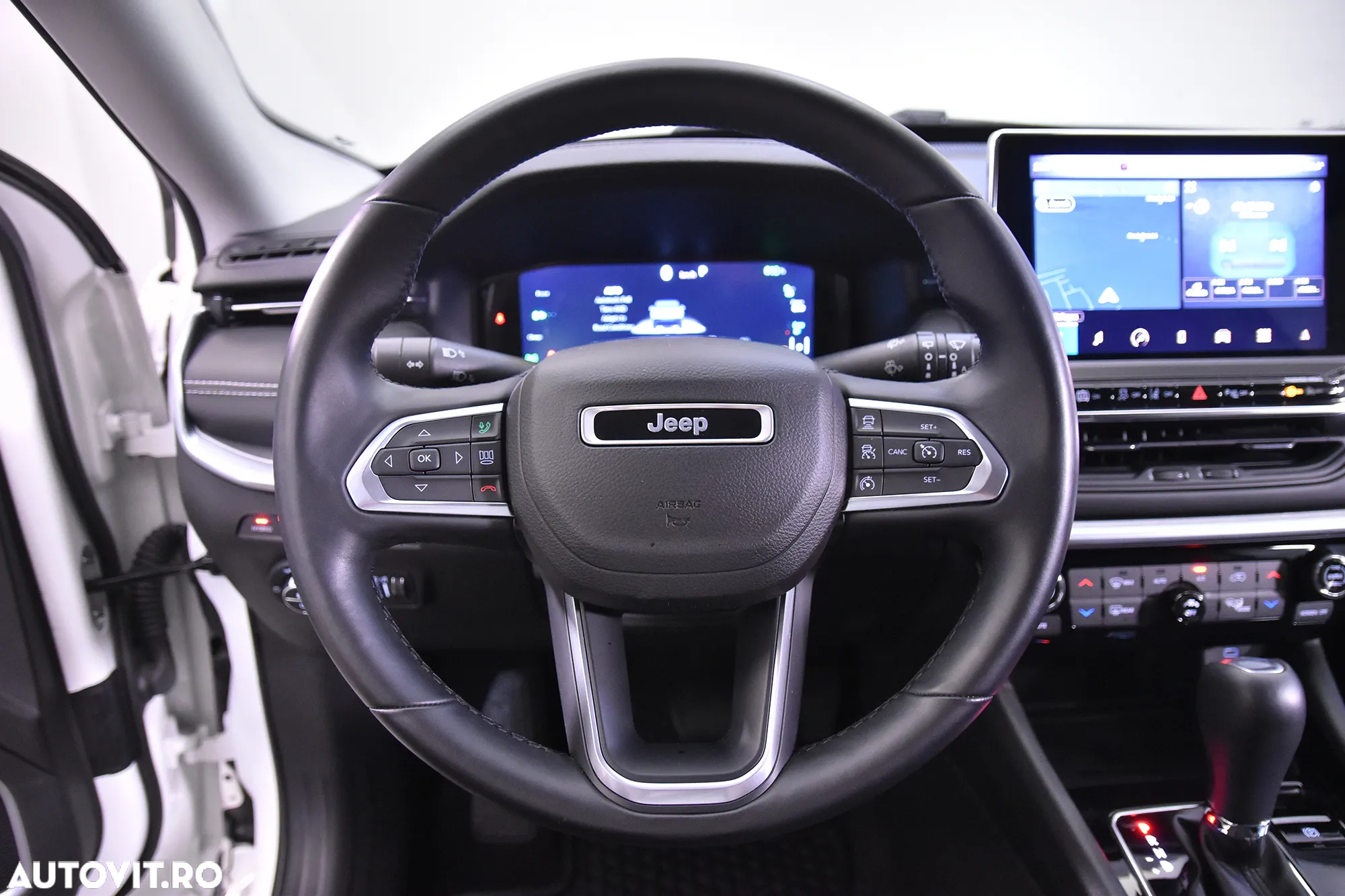 Jeep Compass - 16