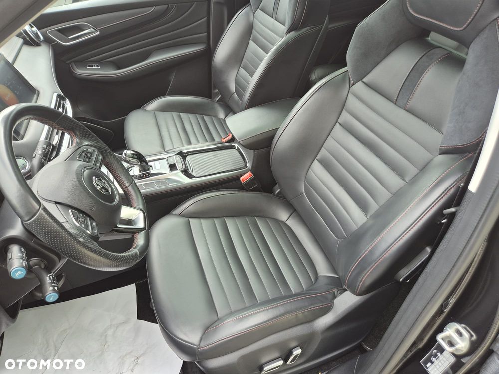 MG HS PHEV Luxury - 14
