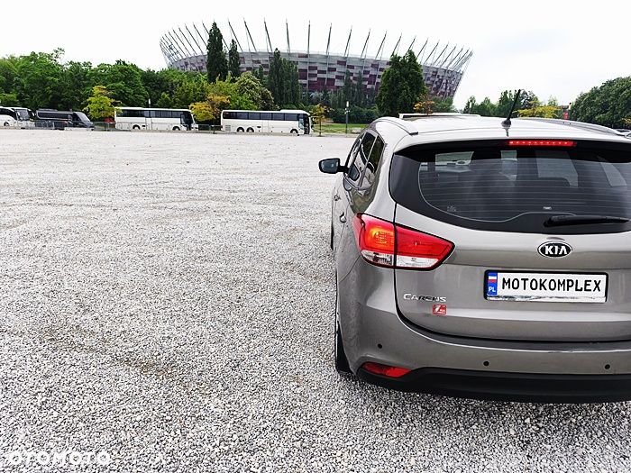 Kia Carens - 9