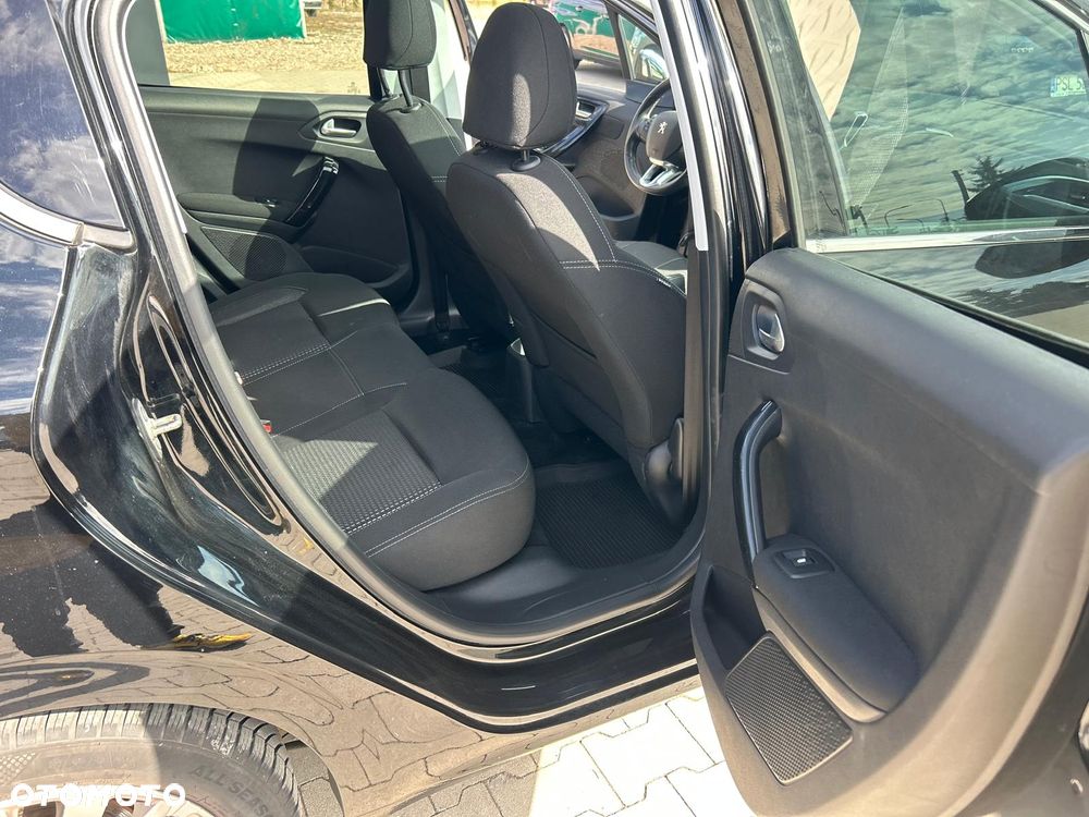 Peugeot 208 1.5 BlueHDi Allure Pack S&S - 24