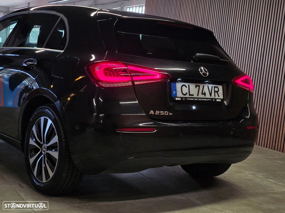 Mercedes-Benz A 250 e 8G-DCT Progressive - 7