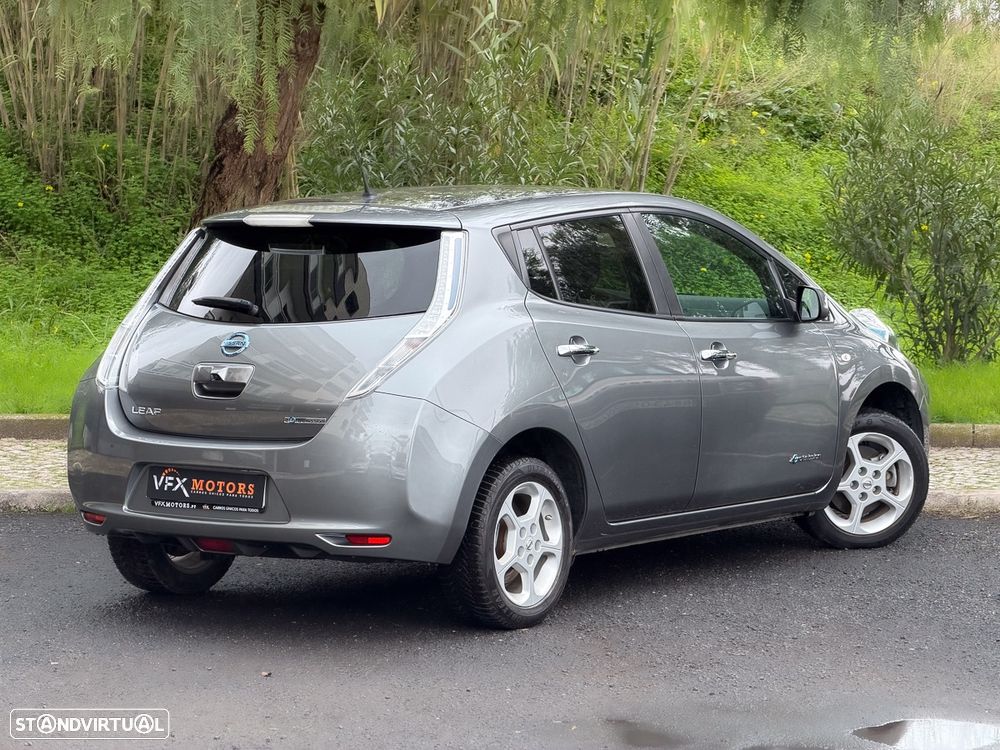Nissan Leaf 24 kWh (c/ Bateria) Tekna - 2