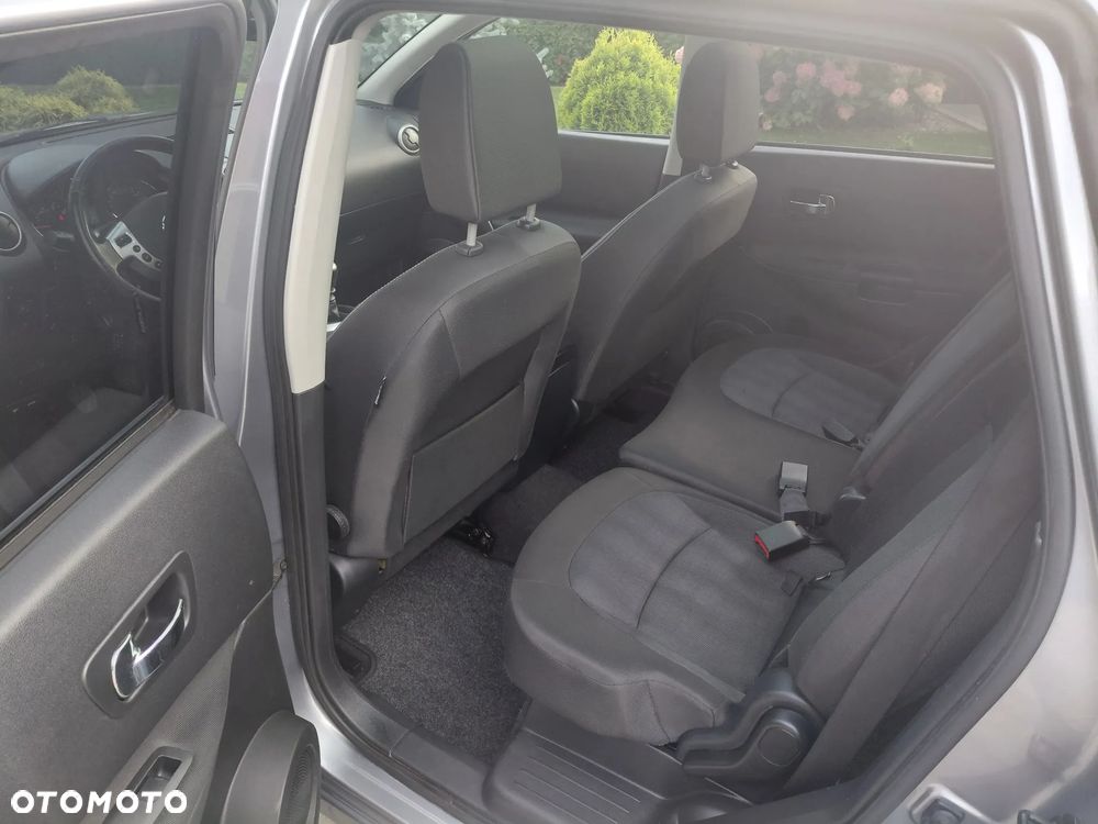 Nissan Qashqai+2 - 16