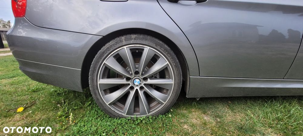 BMW Seria 3 318i - 8